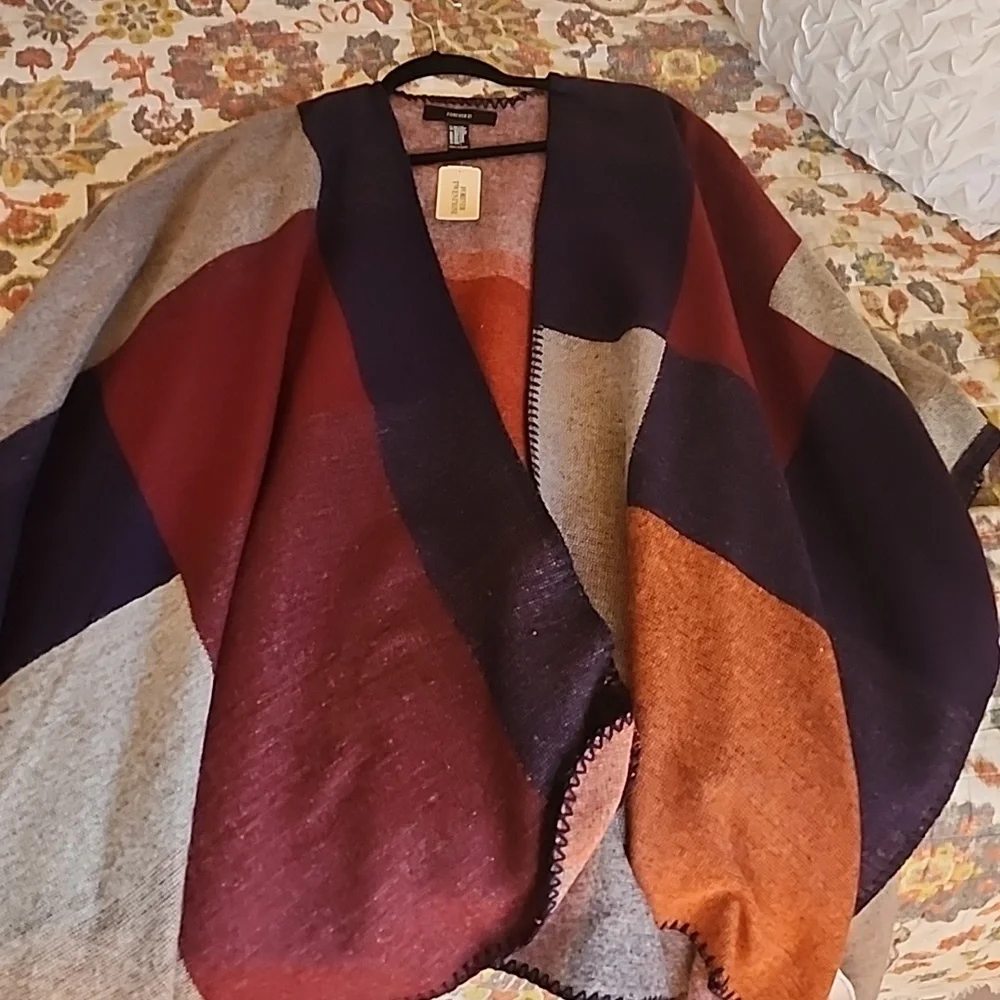 Cape - Picture 1 of 1